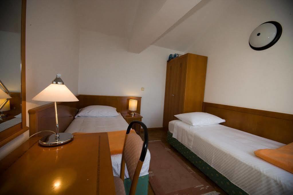 Sipa Apartments ดูบรอฟนิก ภายนอก รูปภาพ